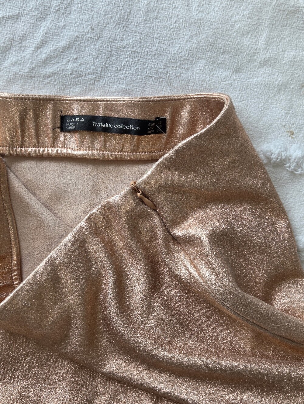 Zara Trafaluc Metallic Rose Gold Peplum Mini Skirt XS NWOT - Picture 12 of 16